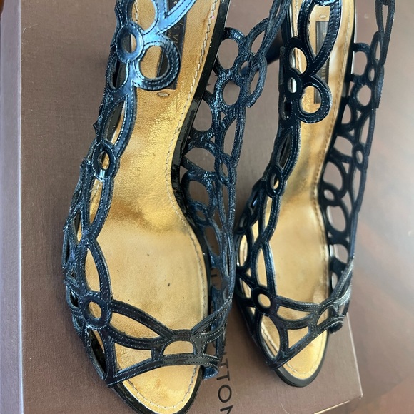 Louis Vuitton Heels - Picture 3 of 11
